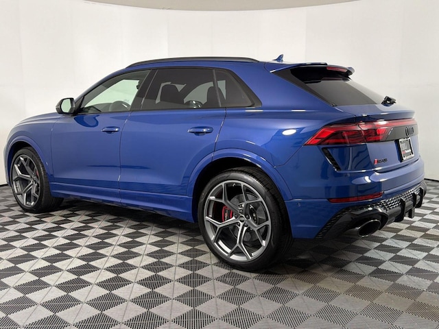 2026 Audi RS Q8 SUV performance