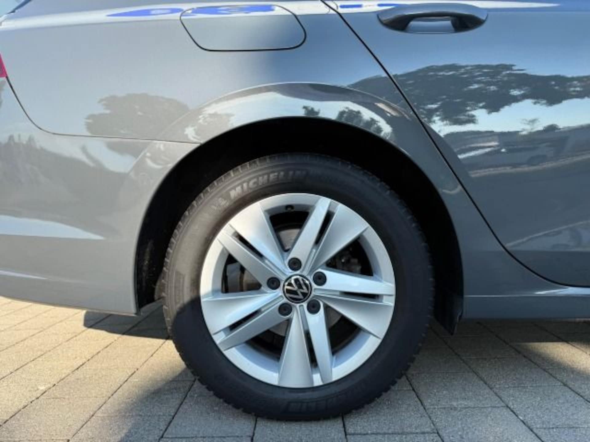 Volkswagen Golf Variant Life