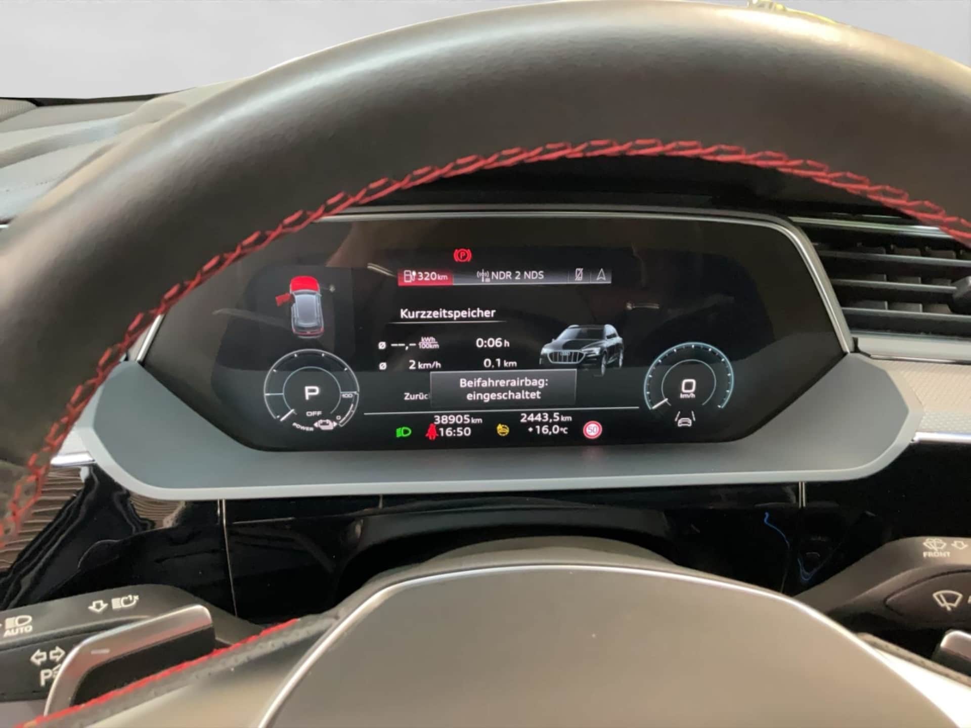 Audi Q8 e-tron S line