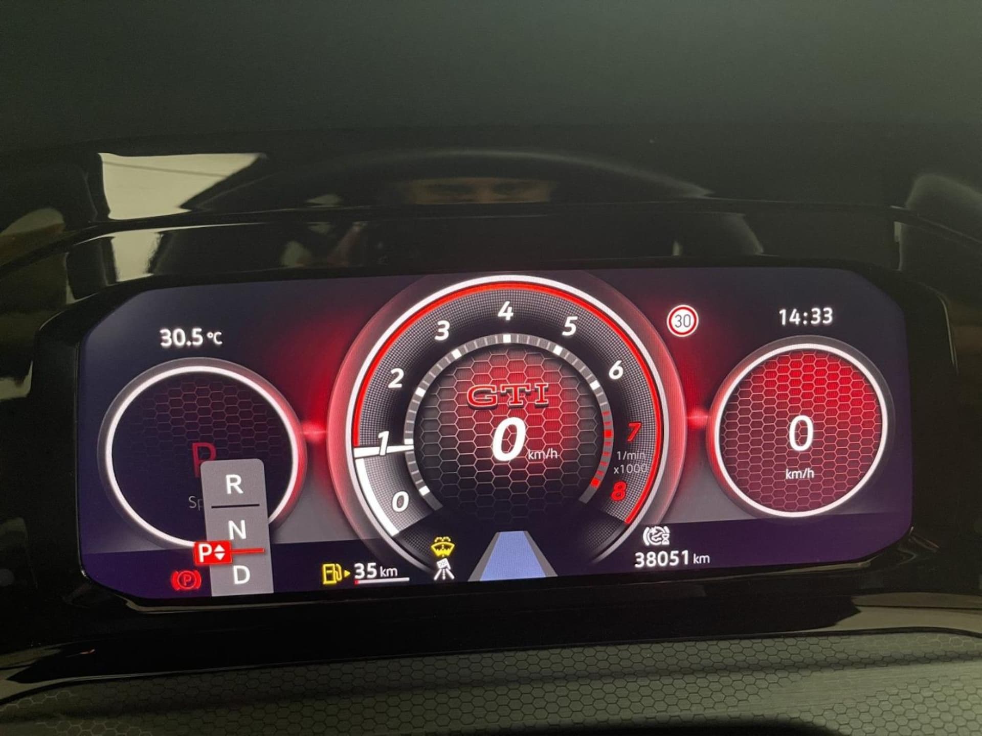 Volkswagen Golf GTI