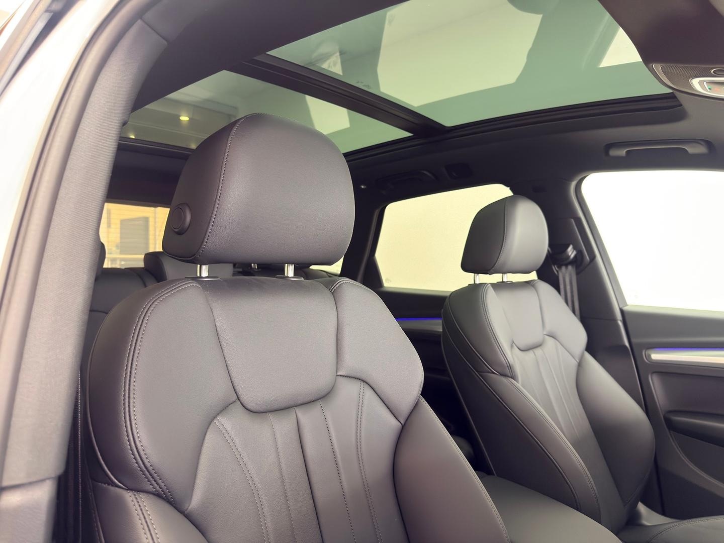 Image about Audi Q5 TFSI e S line 55 TFSI e quattro S tronic