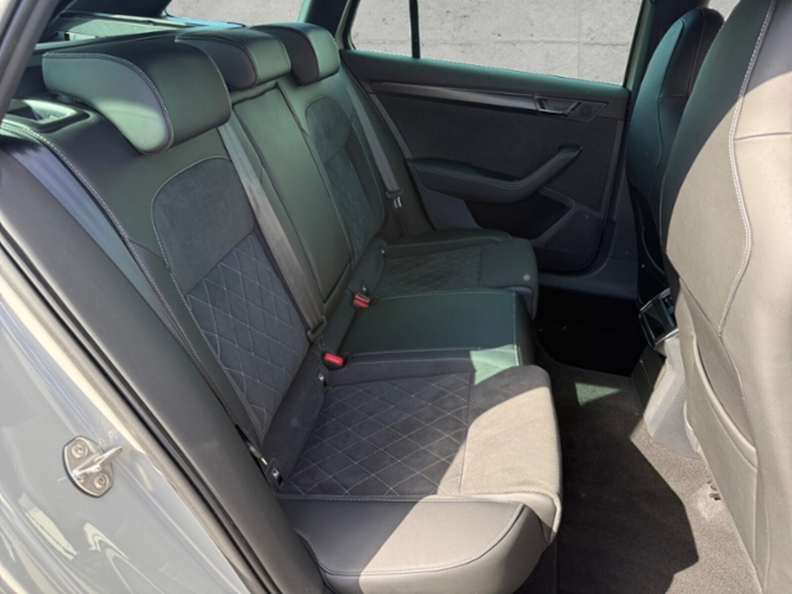 Škoda Superb Combi – Bild 20
