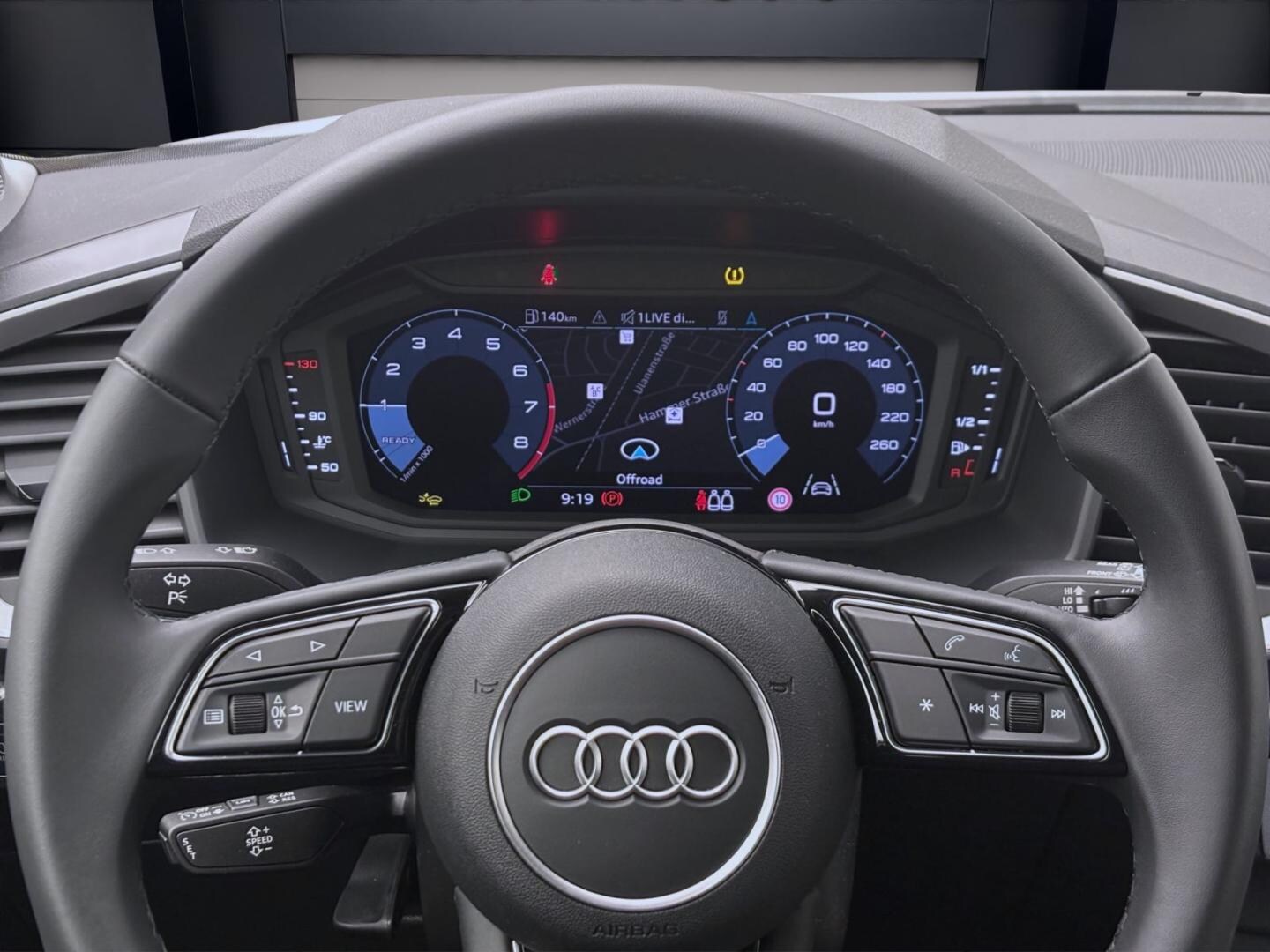Bild über Audi A1 allstreet 30 TFSI Schaltgetriebe - für weitere Informationen kontaktieren Sie den Audi Partner
