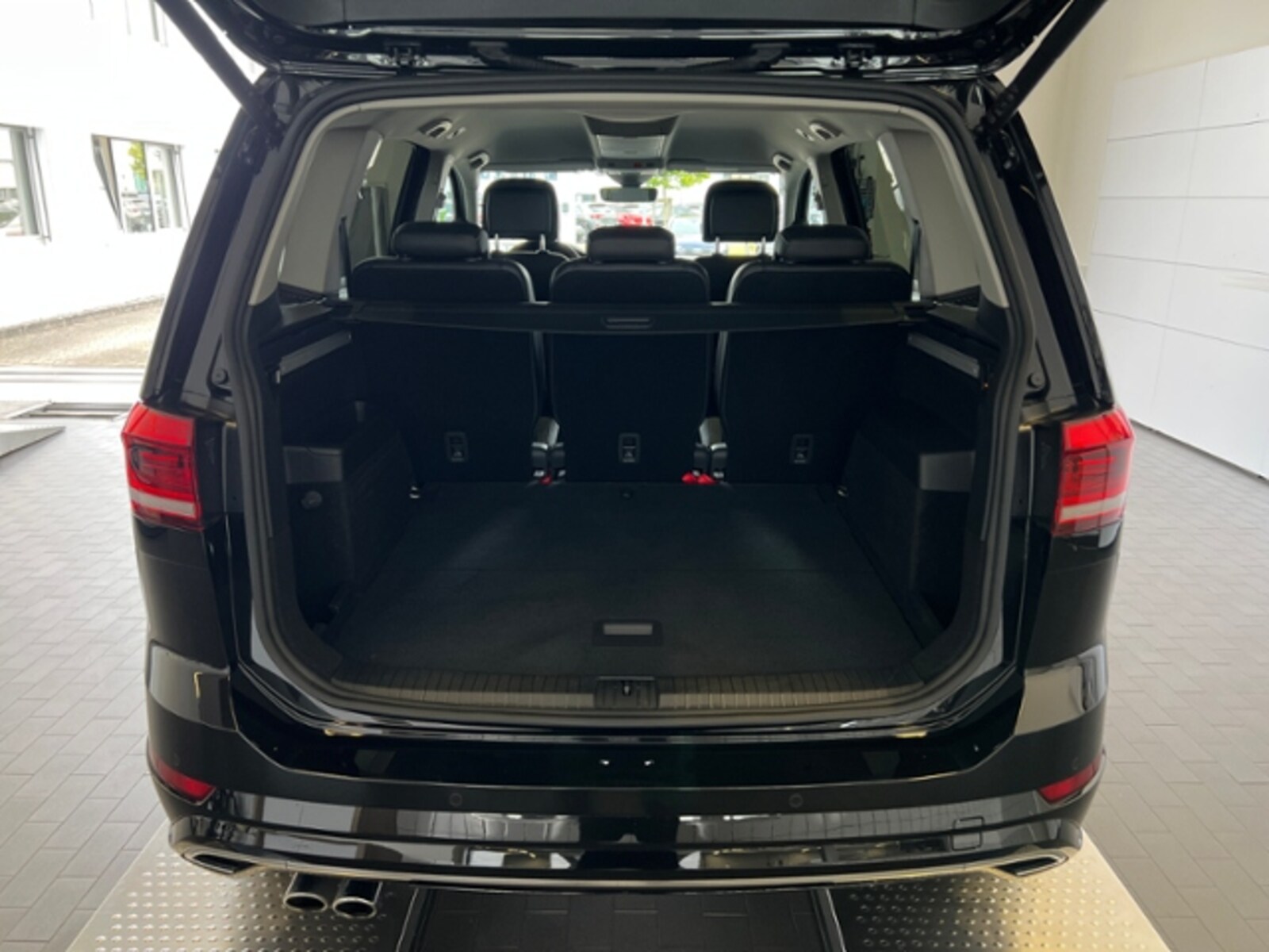 Volkswagen Touran – Bild 6