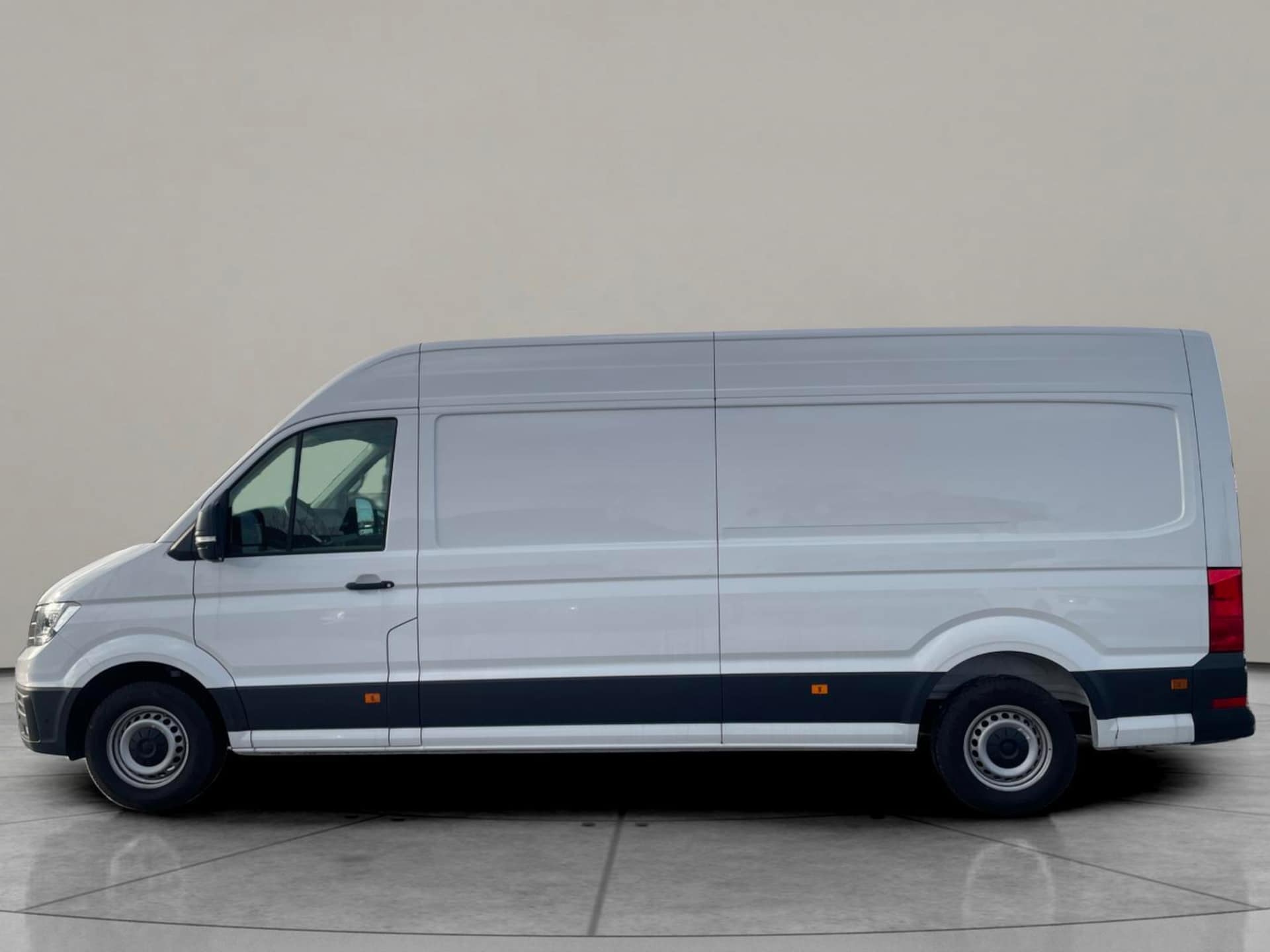 Volkswagen Crafter Furgon długi rozstaw osi
