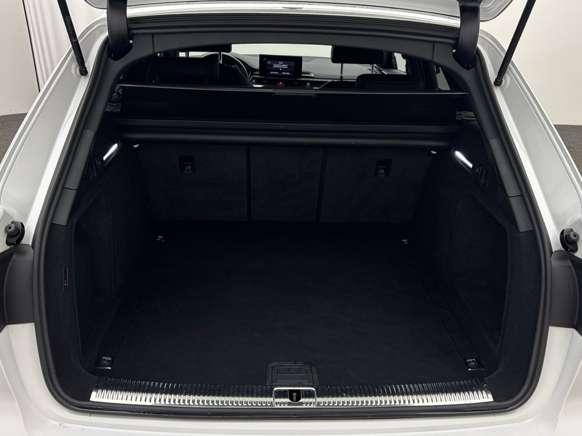 Audi A4 Avant S line