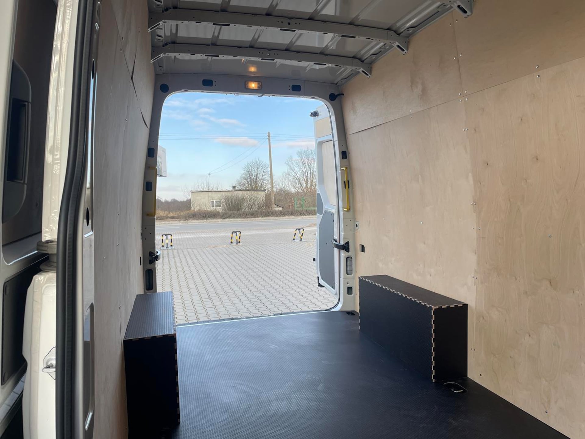 Volkswagen Crafter Furgon długi rozstaw osi