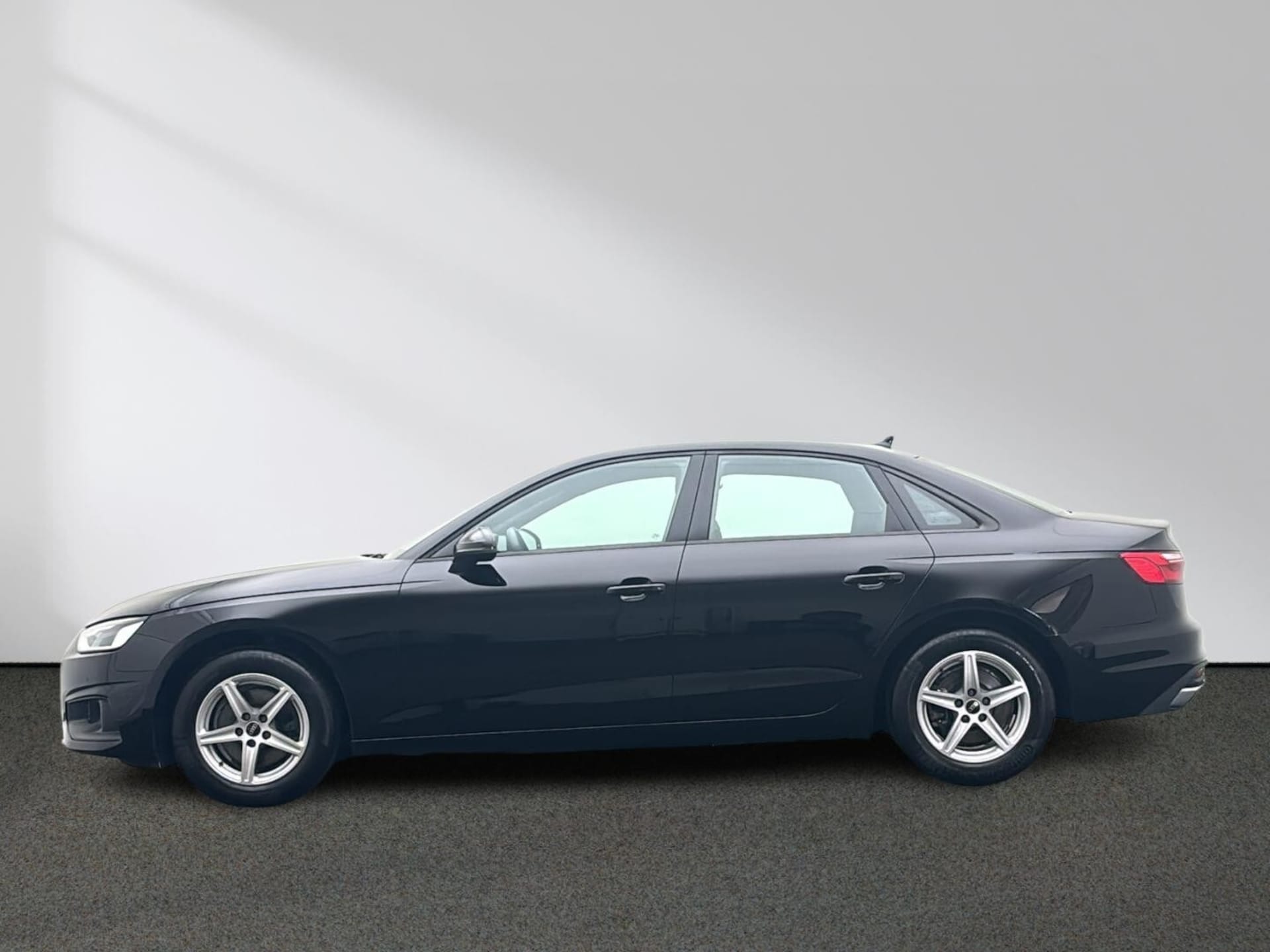 Audi A4 Limousine