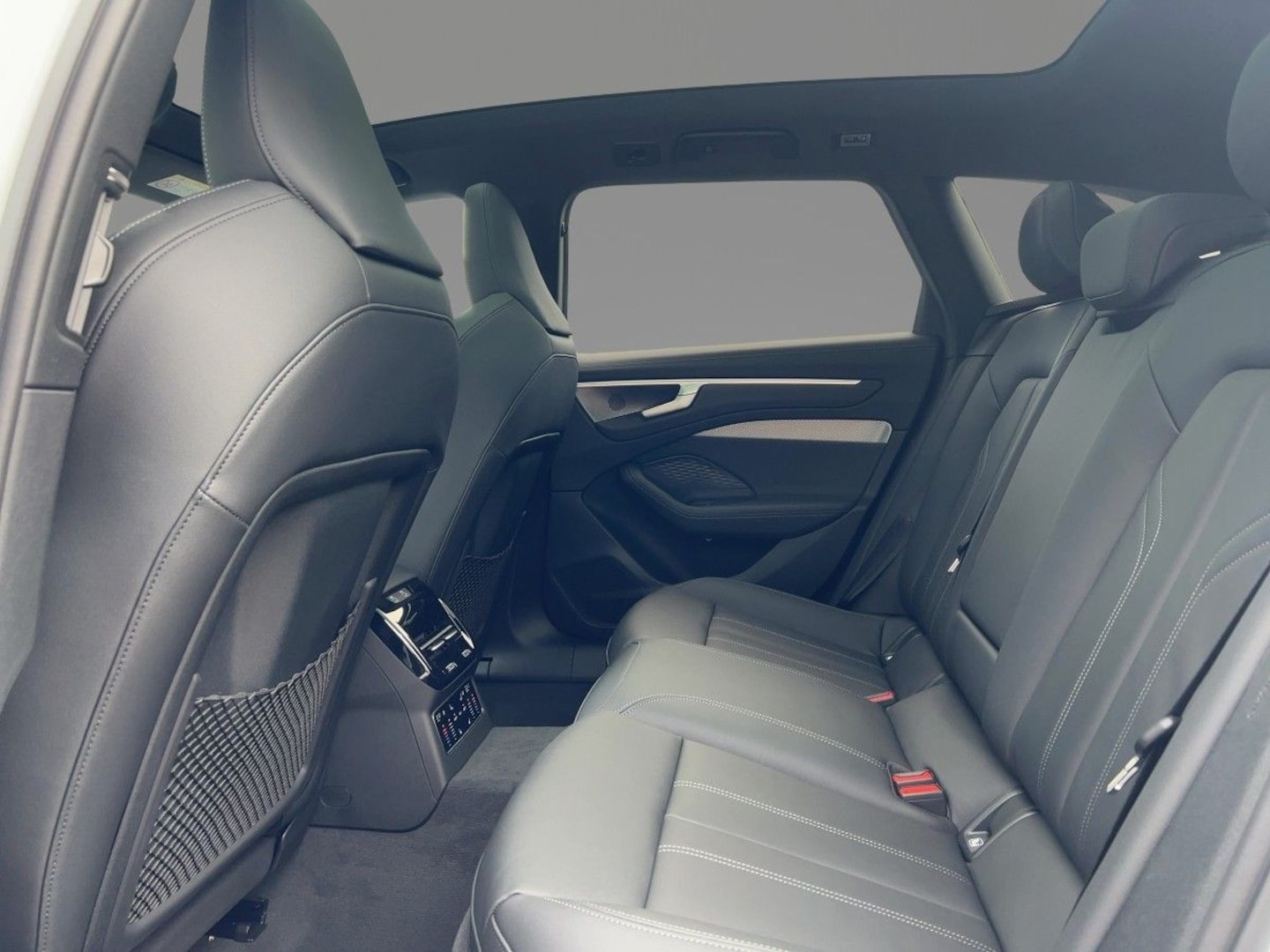 Bild über Audi A6 Avant edition one TDI quattro 150 kW S tronic - für weitere Informationen kontaktieren Sie den Audi Partner