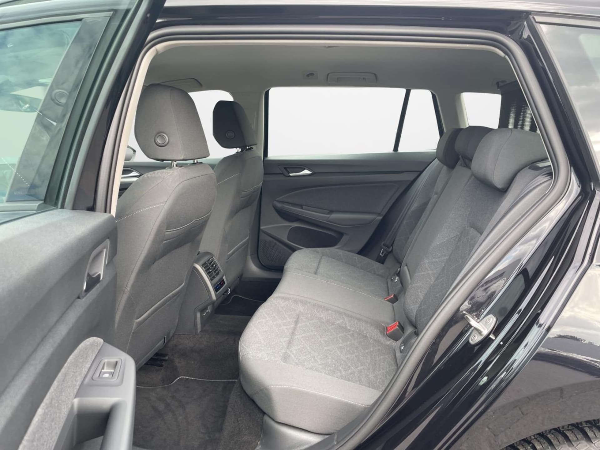 Volkswagen Golf Variant Life