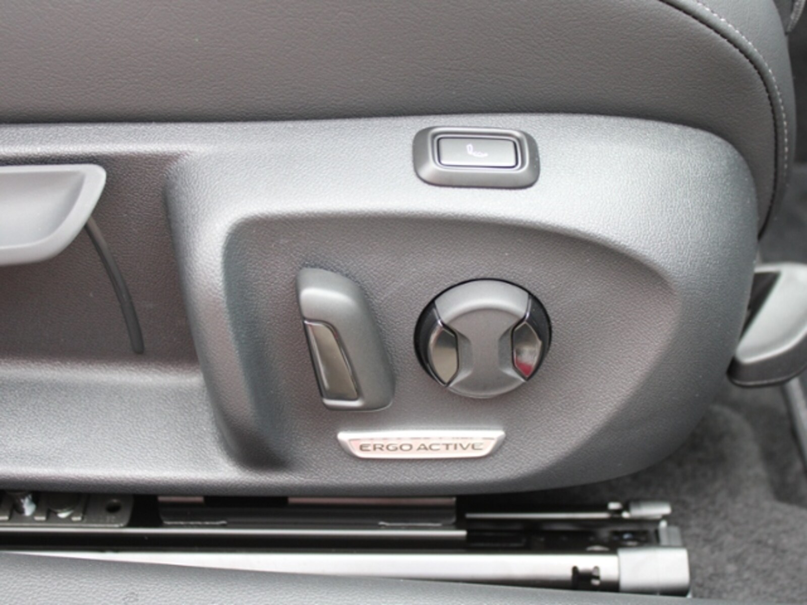 Volkswagen Passat – Bild 9