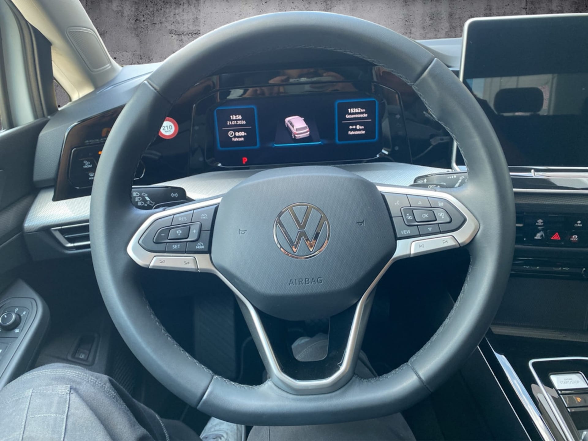 Volkswagen Golf Style