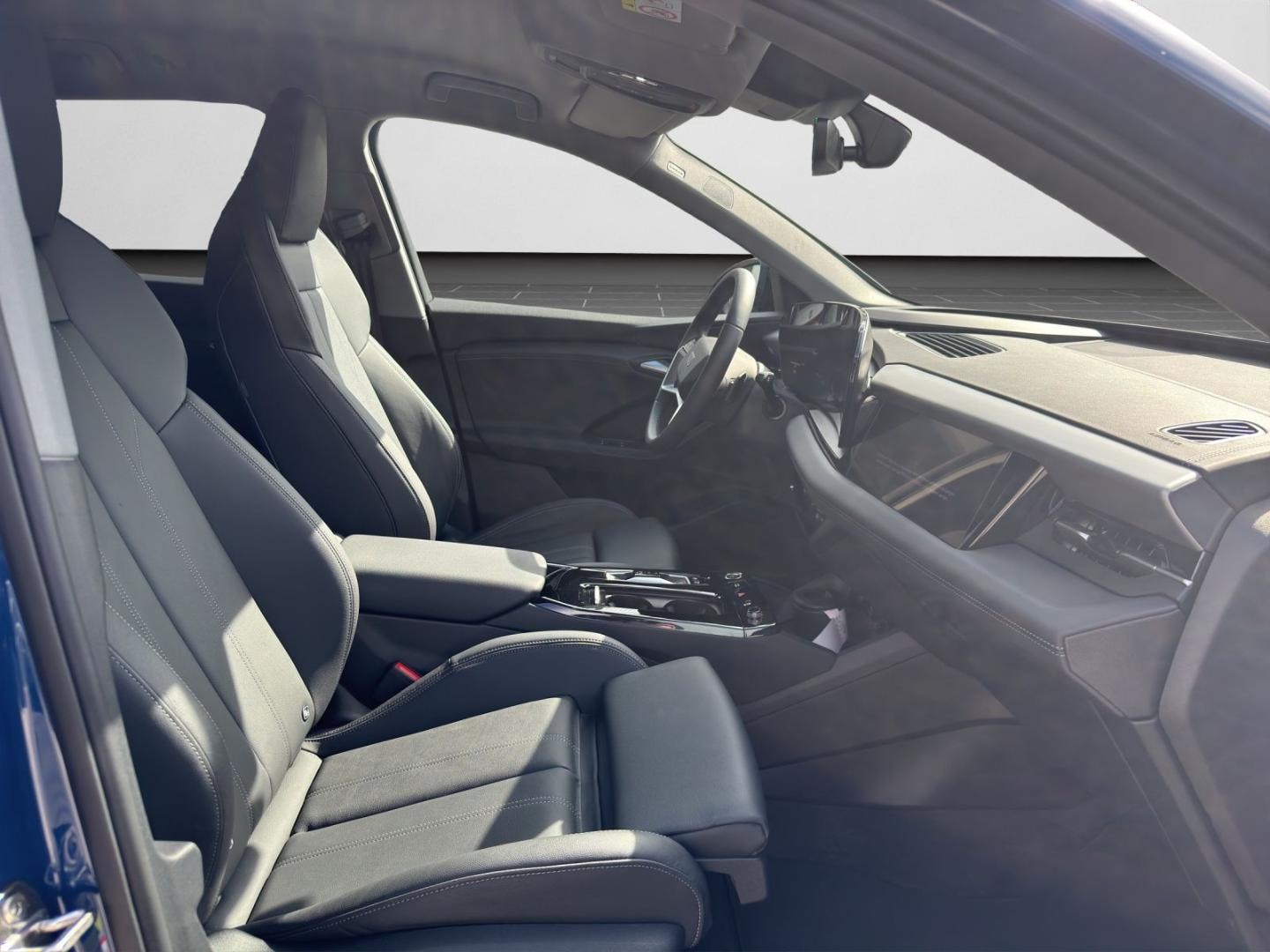 Bild über Audi Q6 SUV e-tron e-tron performance - für weitere Informationen kontaktieren Sie den Audi Partner