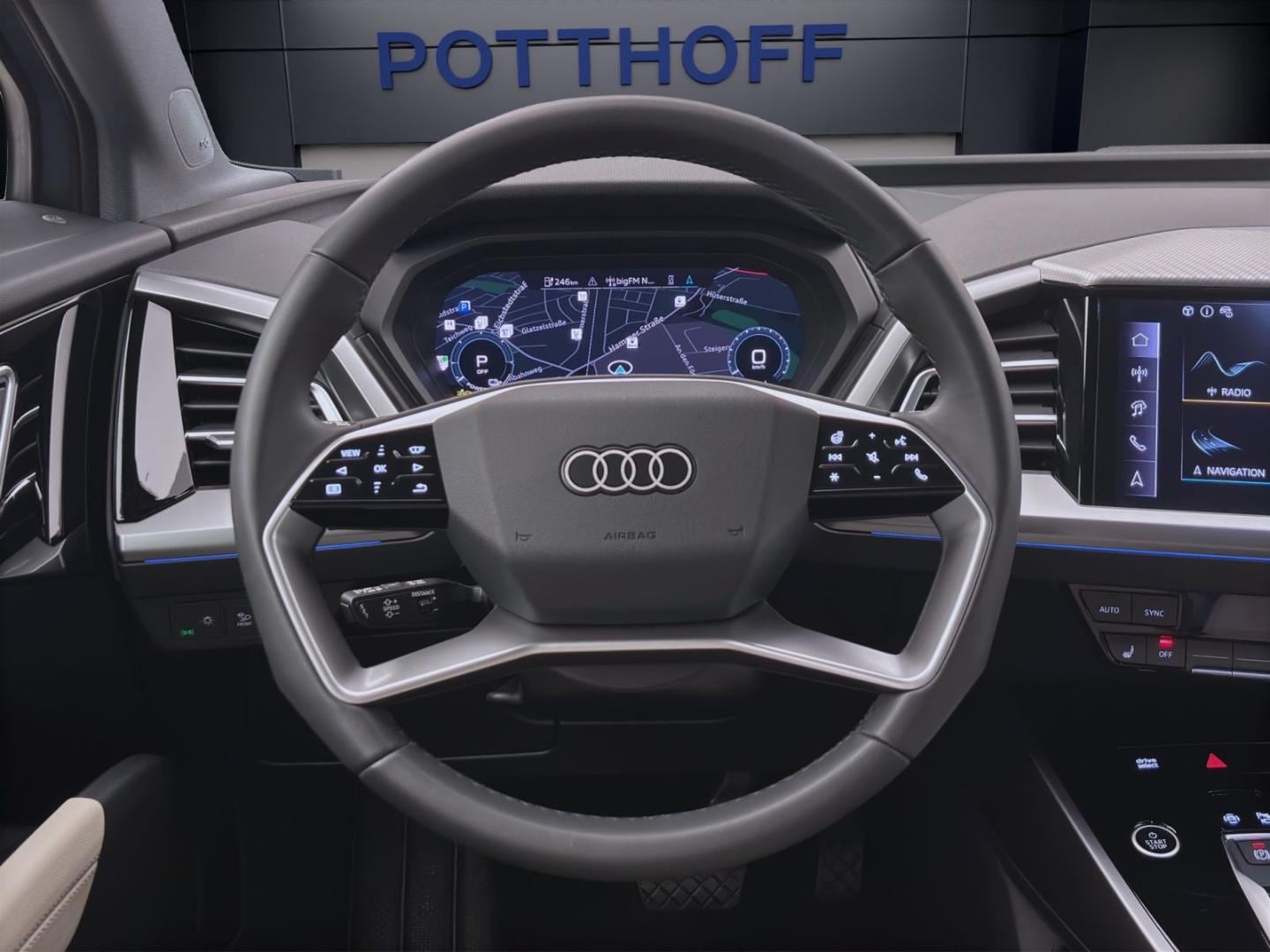 Bild über Audi Q4 e-tron 45 e-tron - für weitere Informationen kontaktieren Sie den Audi Partner