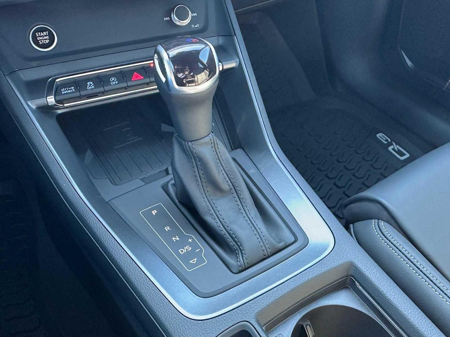 2025 Audi Q3 S Line Premium - Photo 35