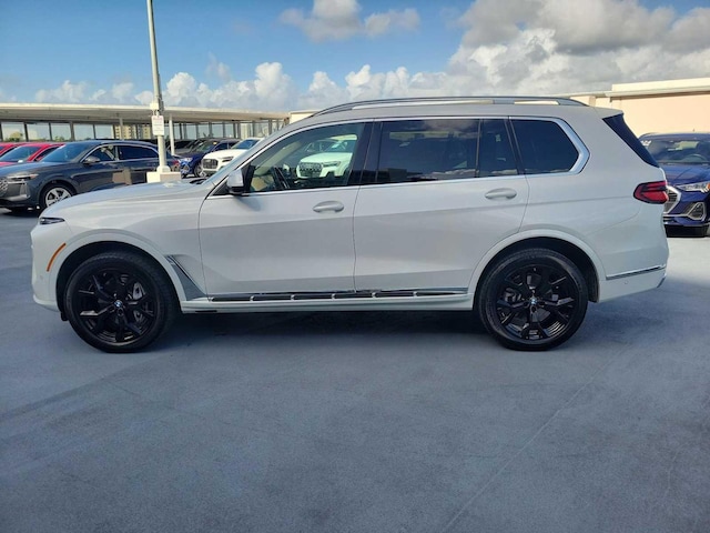 2025 BMW X7