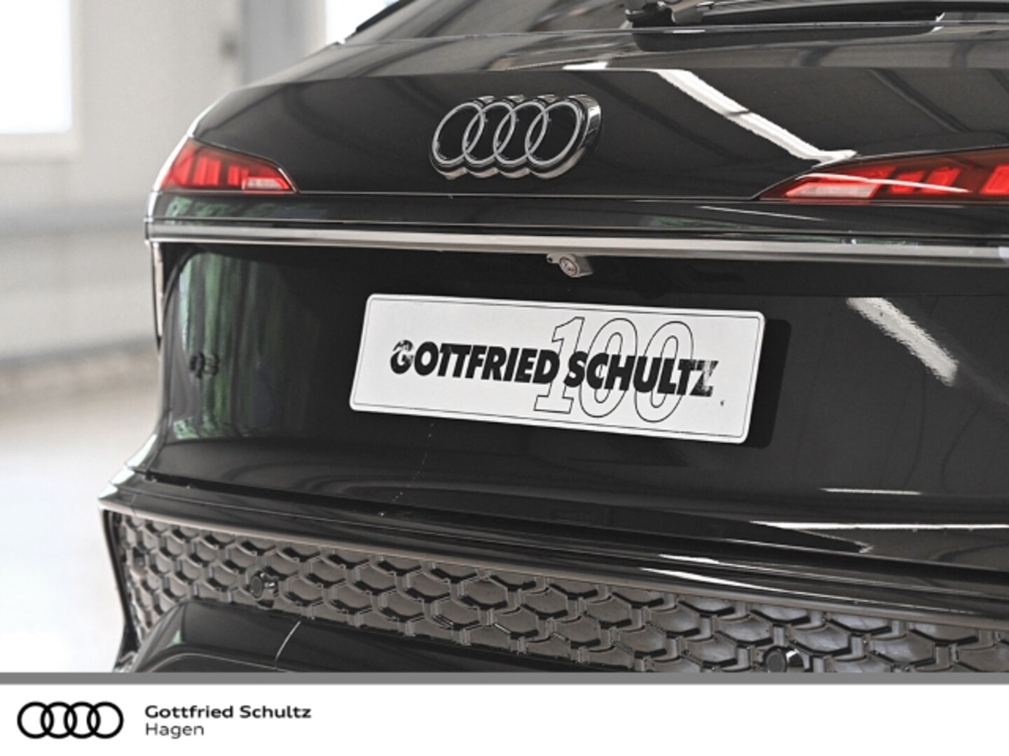 Bild über Audi Q3 Sportback e-hybrid e-hybrid 200 kW S tronic - für weitere Informationen kontaktieren Sie den Audi Partner