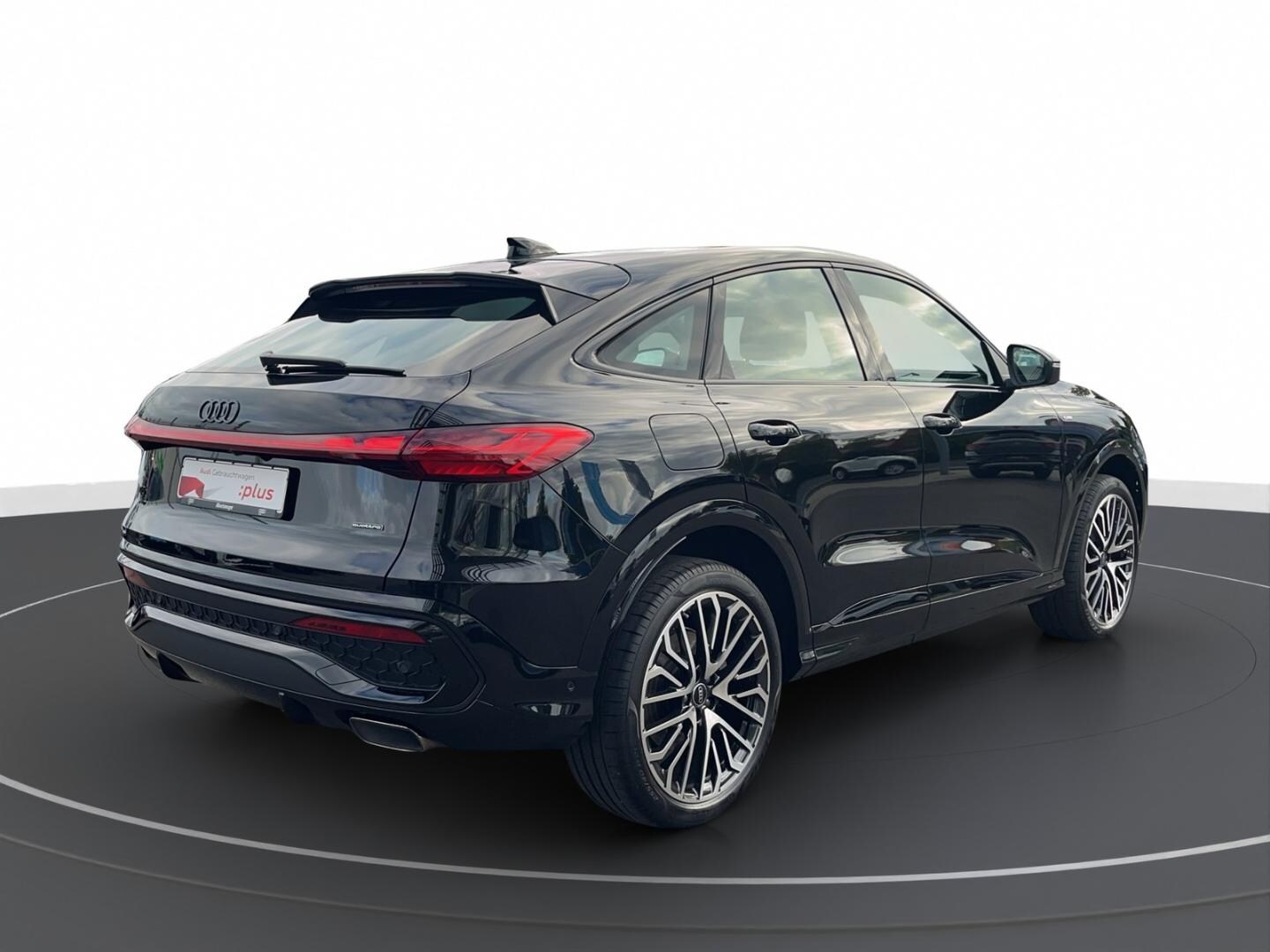 Bild über Audi Q5 Sportback TFSI quattro 150 kW S tronic - für weitere Informationen kontaktieren Sie den Audi Partner