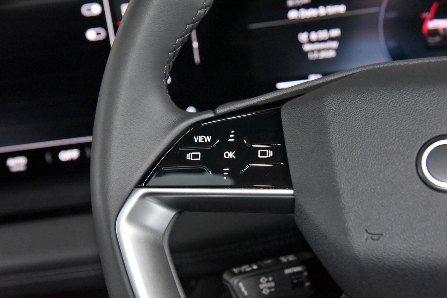 Image about Audi Q6 SUV e-tron e-tron