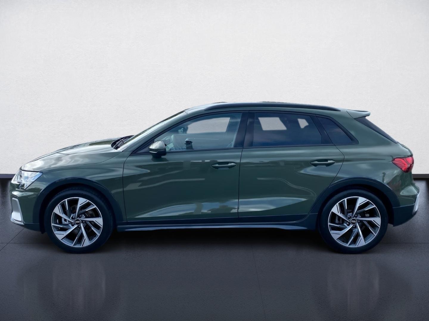Bild über Audi A3 allstreet TFSI 110 kW S tronic - für weitere Informationen kontaktieren Sie den Audi Partner
