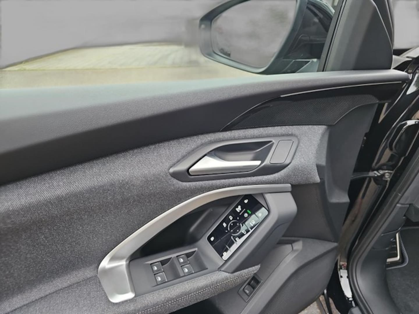 Bild über Audi Q5 Sportback TDI quattro 150 kW S tronic - für weitere Informationen kontaktieren Sie den Audi Partner
