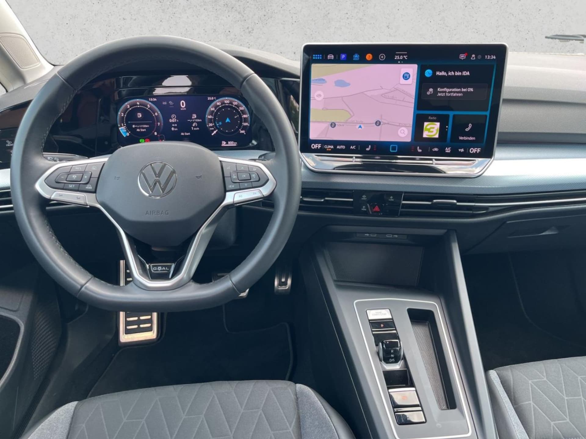 Volkswagen Golf Life