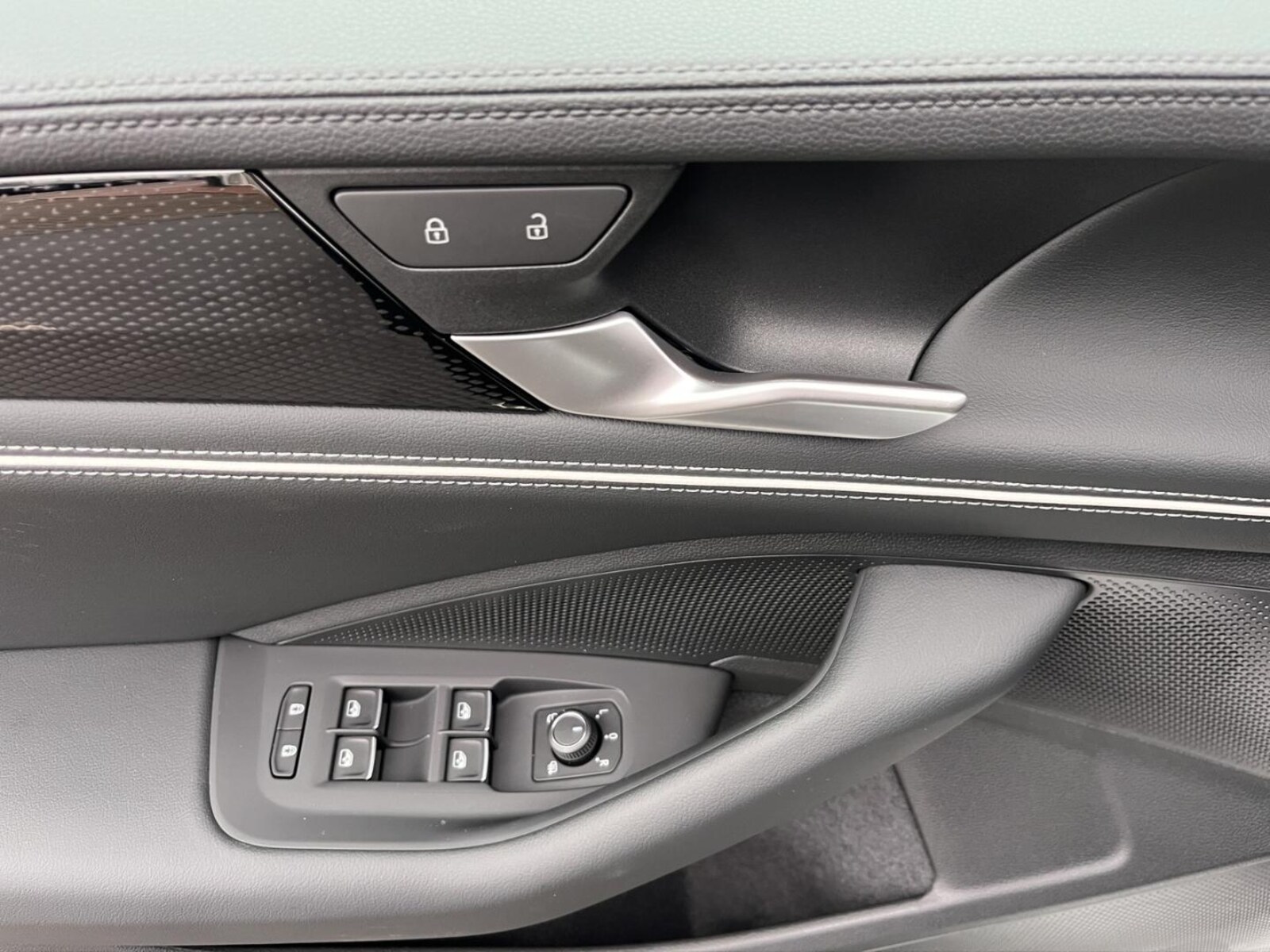 Volkswagen Passat – Bild 16