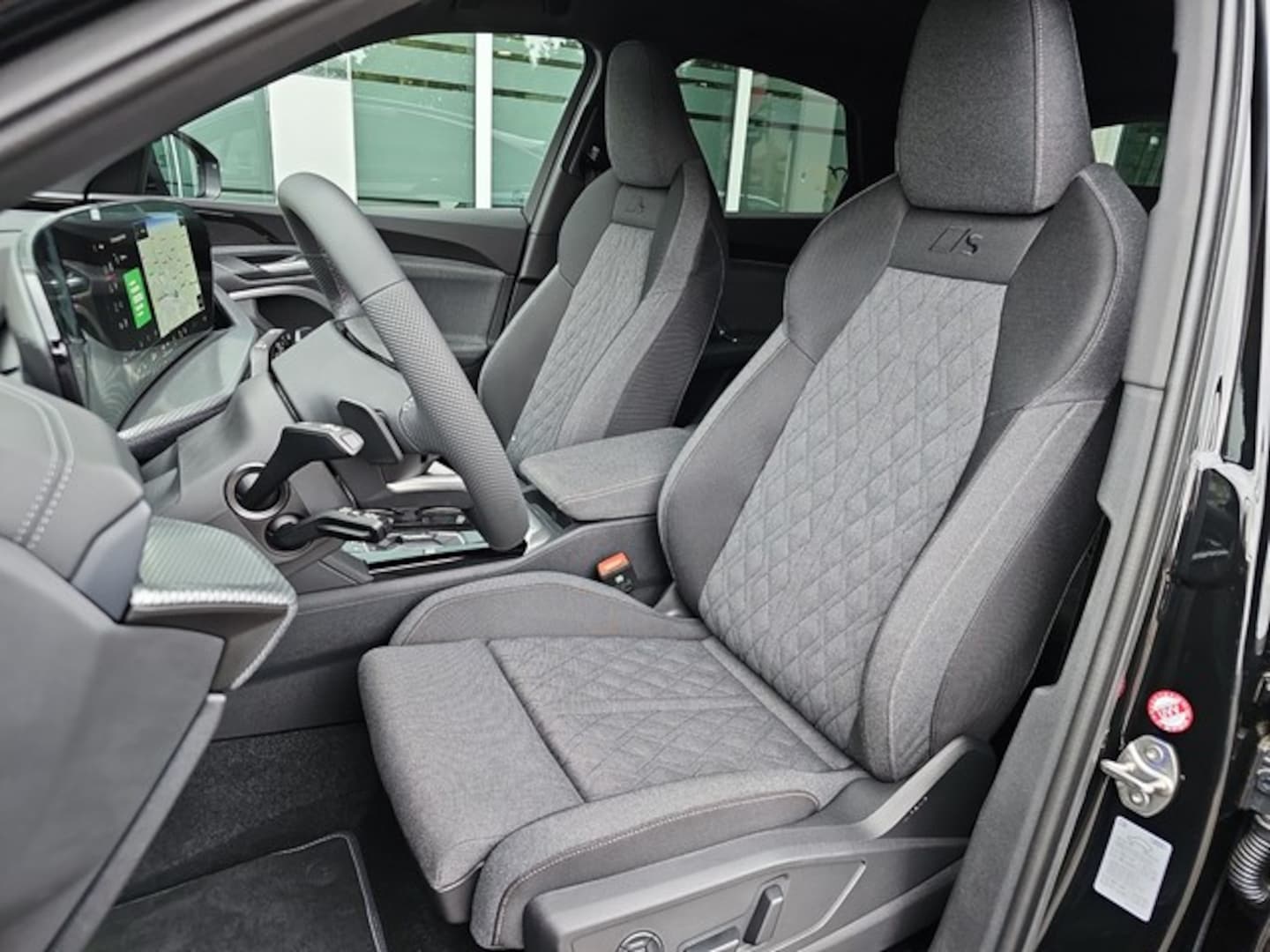 Bild über Audi Q5 Sportback TDI quattro 150 kW S tronic - für weitere Informationen kontaktieren Sie den Audi Partner