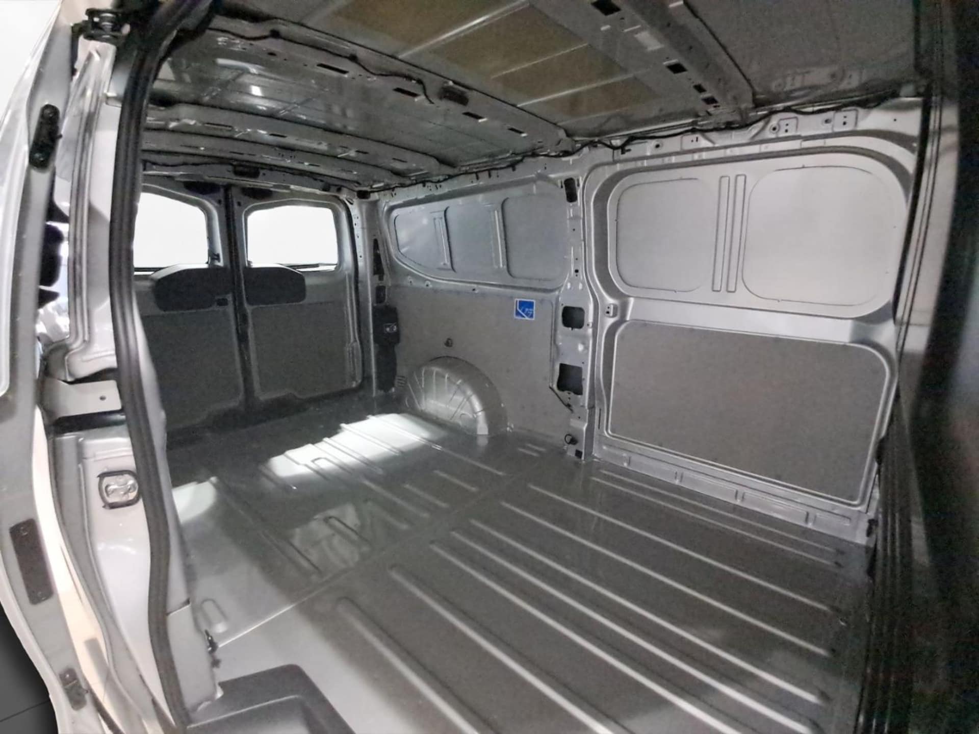 Volkswagen Transporter Kasten langer Radstand