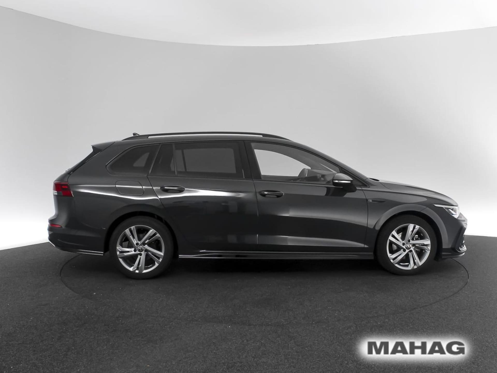 Volkswagen Golf Variant R-Line