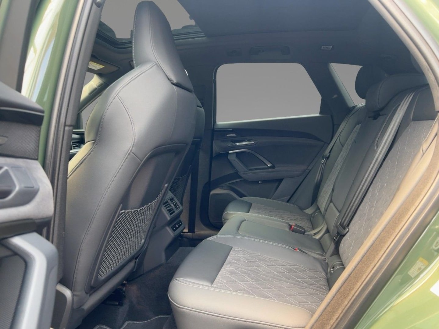 Bild über Audi Q5 SUV TDI quattro 150 kW S tronic - für weitere Informationen kontaktieren Sie den Audi Partner