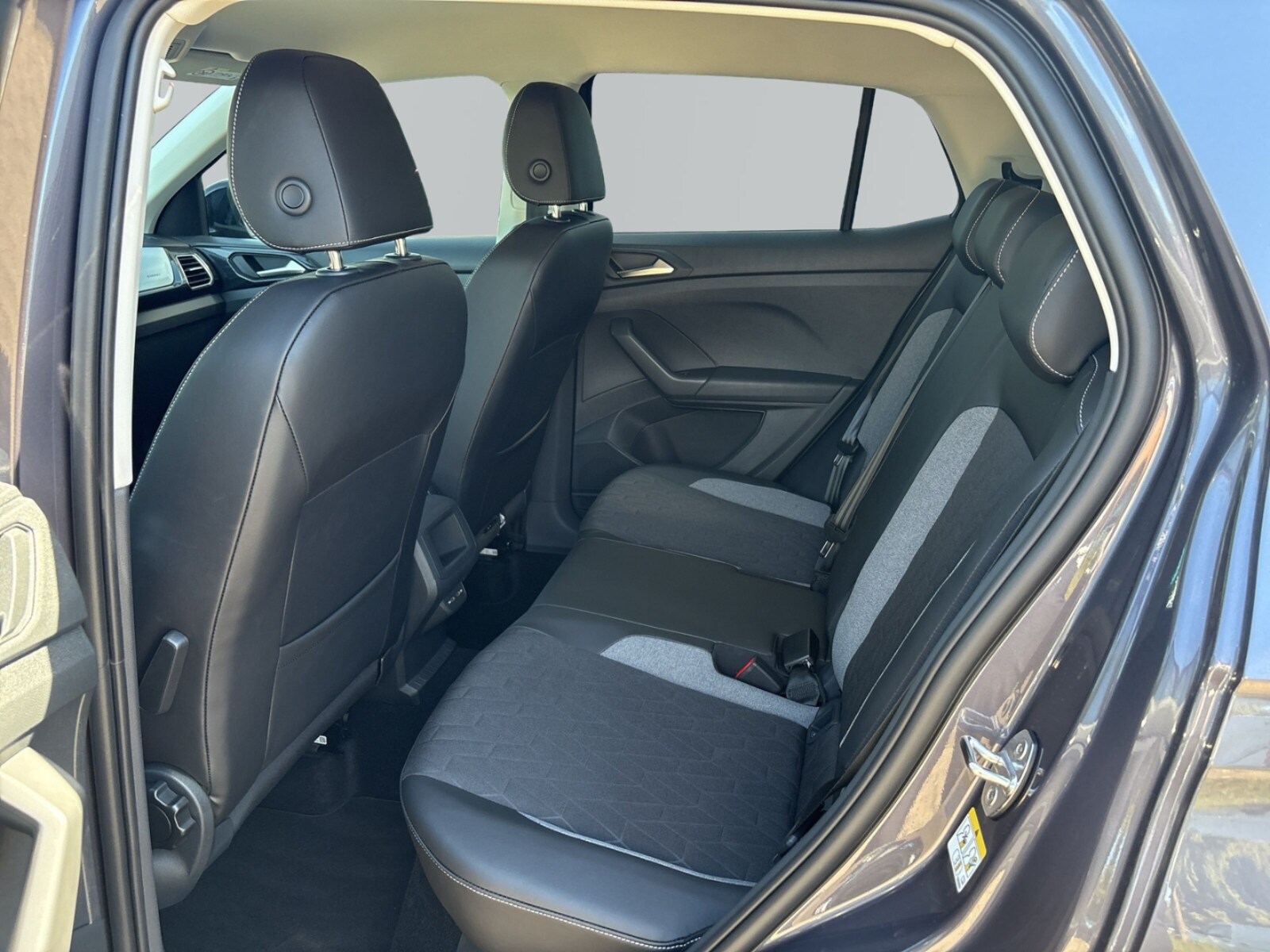 Volkswagen T-Cross – Bild 9