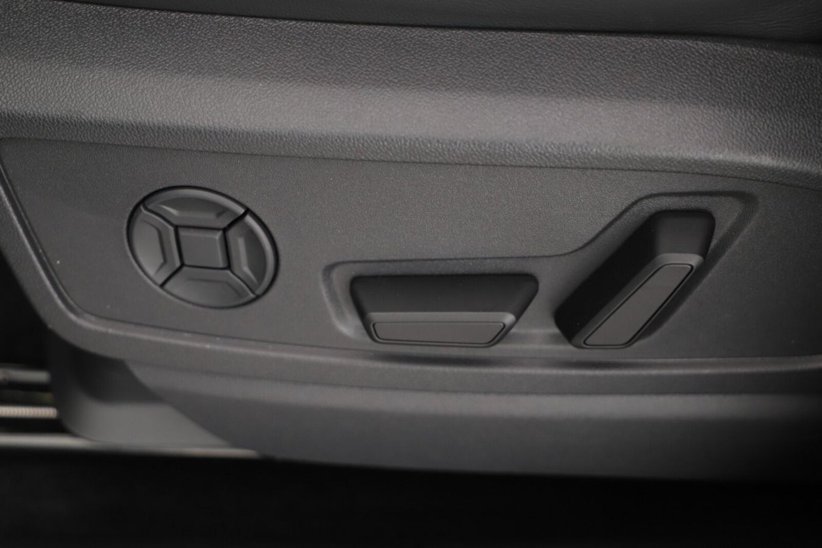 Audi SQ5 – Bild 14