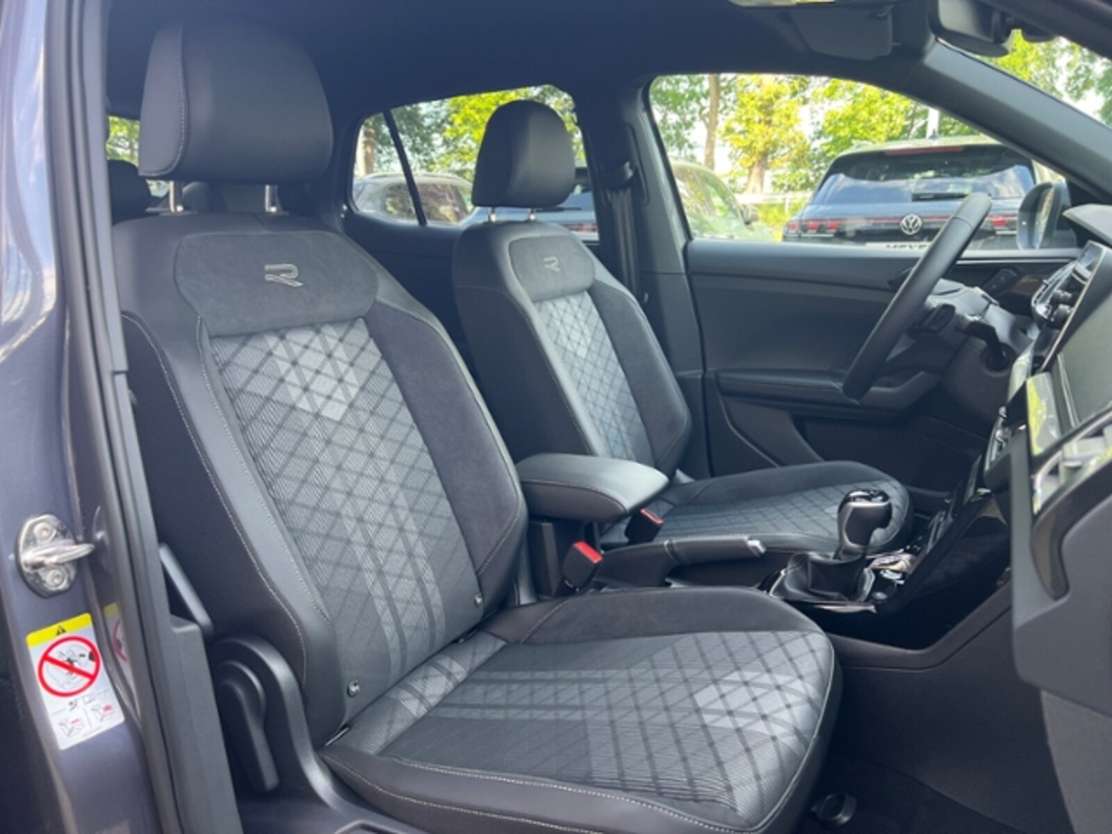 Volkswagen T-Cross – Bild 8