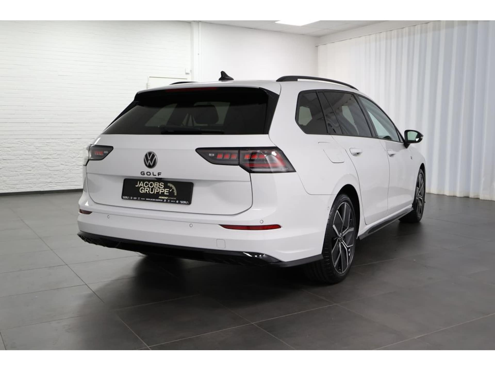 Volkswagen Golf Variant R-Line
