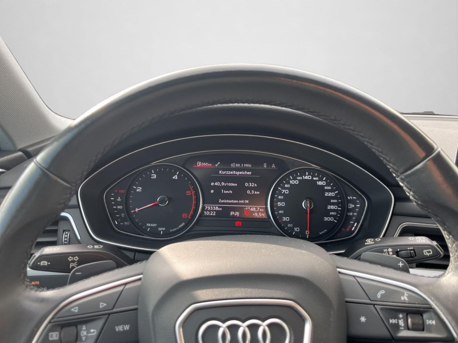 Audi A4 Avant S line
