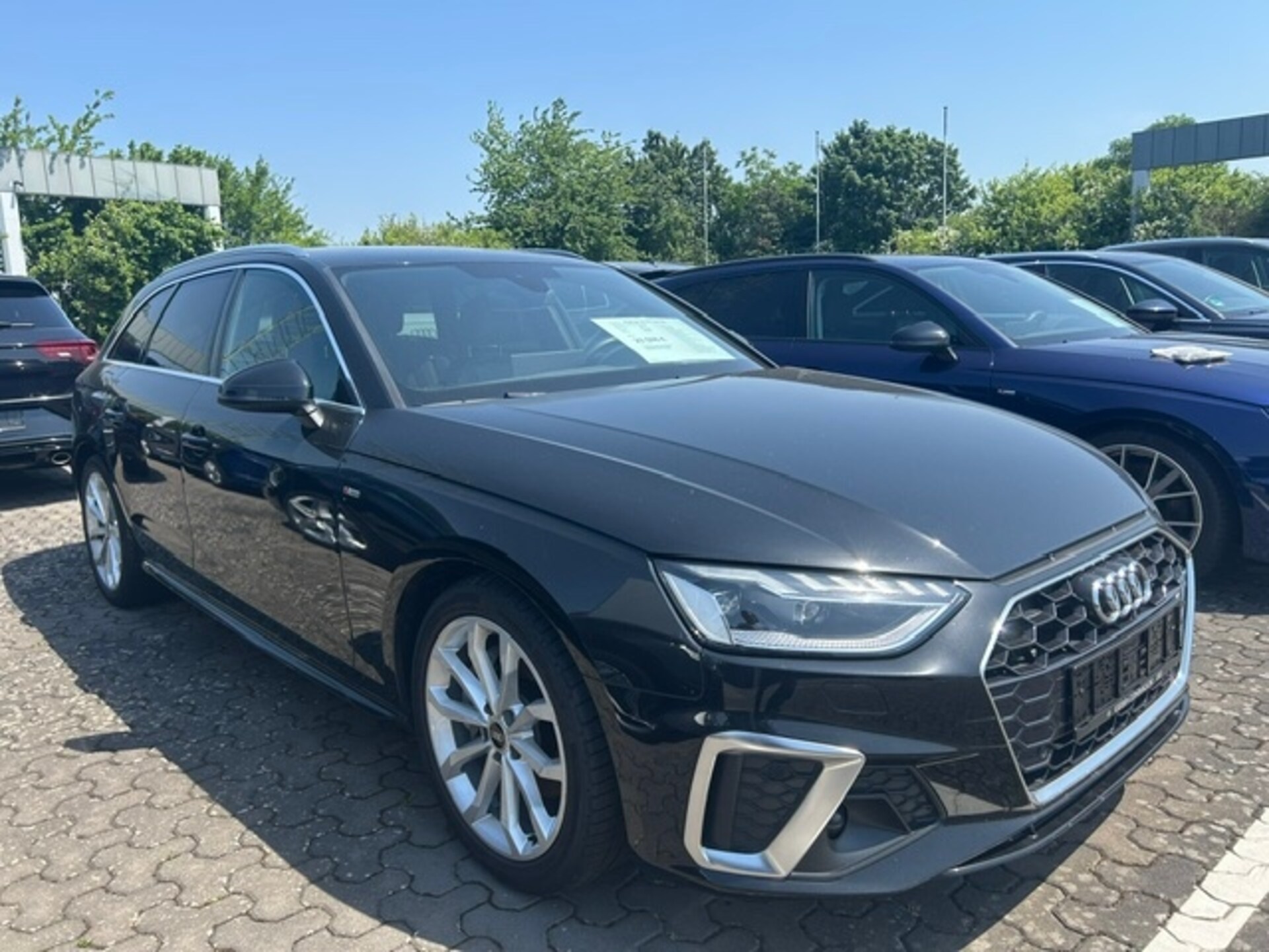 Audi A4 Avant S line