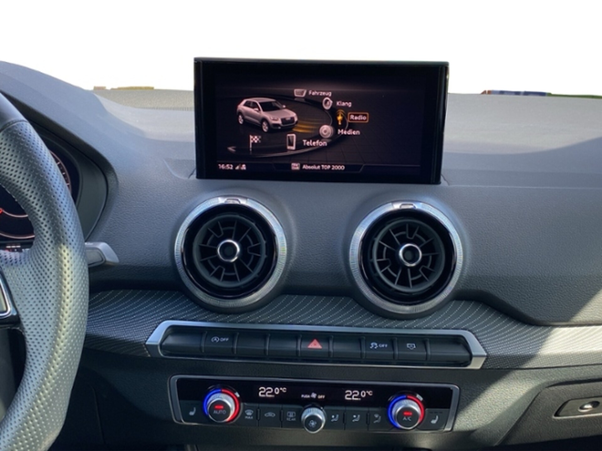Audi Q2 S line