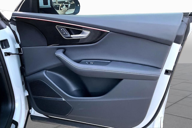 2026 Audi Q8 Premium Plus - Photo 23