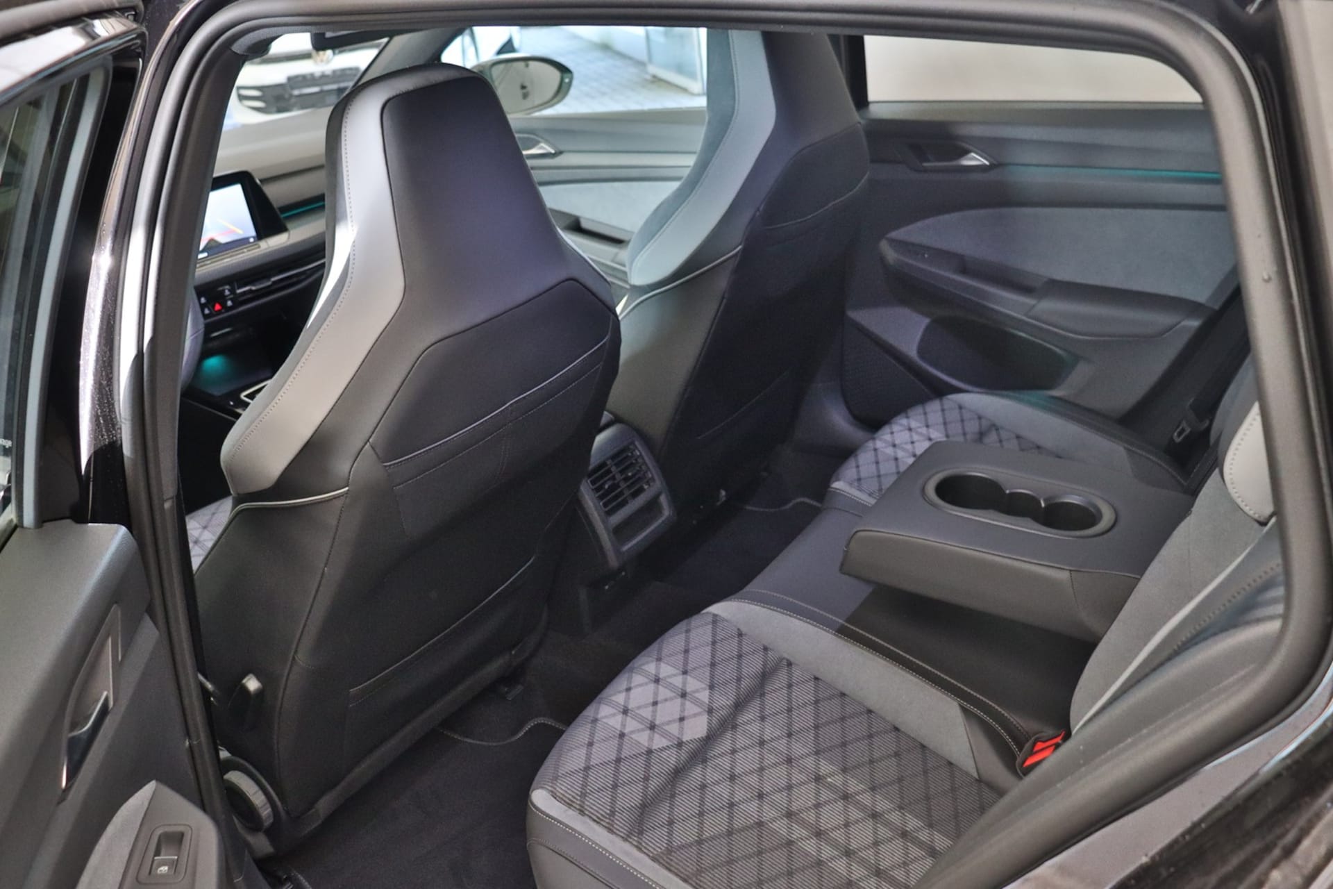 Volkswagen Golf Variant R-Line