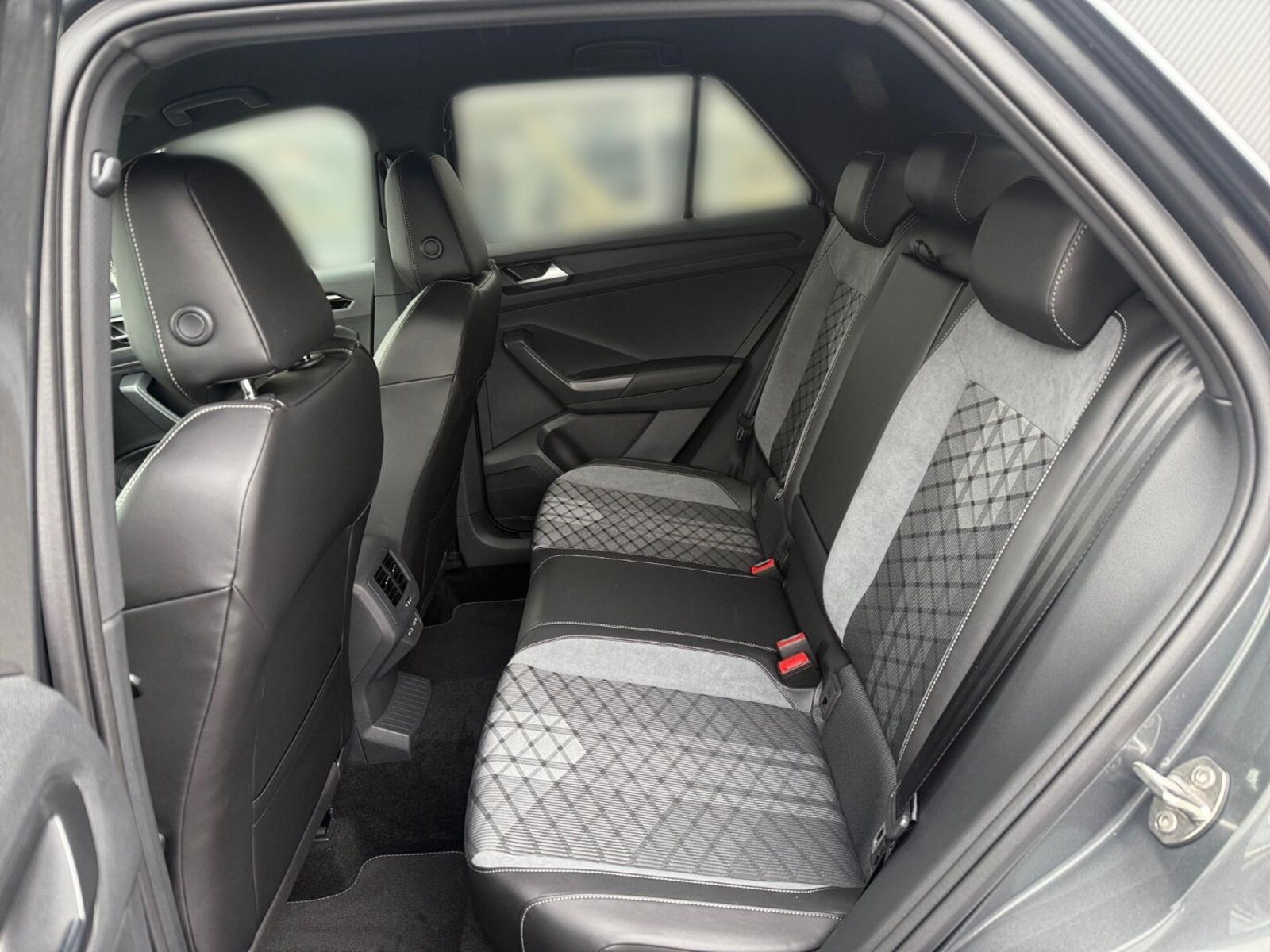 Volkswagen T-Roc – Bild 9