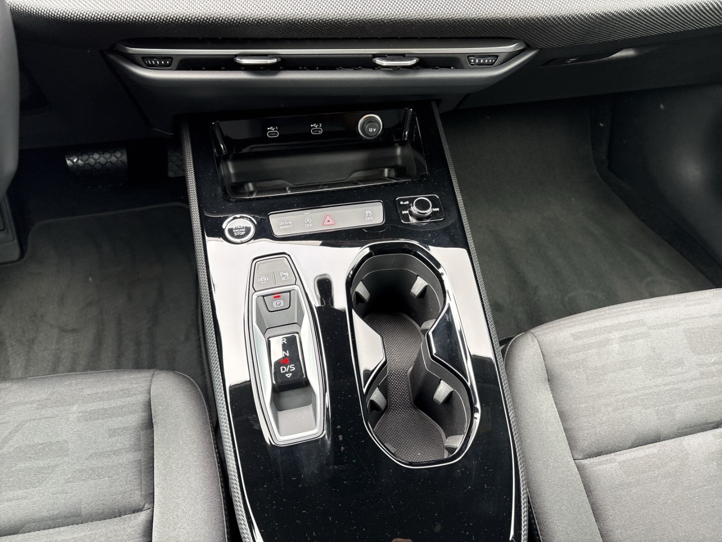 Bild über Audi A5 Limousine TFSI S tronic - für weitere Informationen kontaktieren Sie den Audi Partner