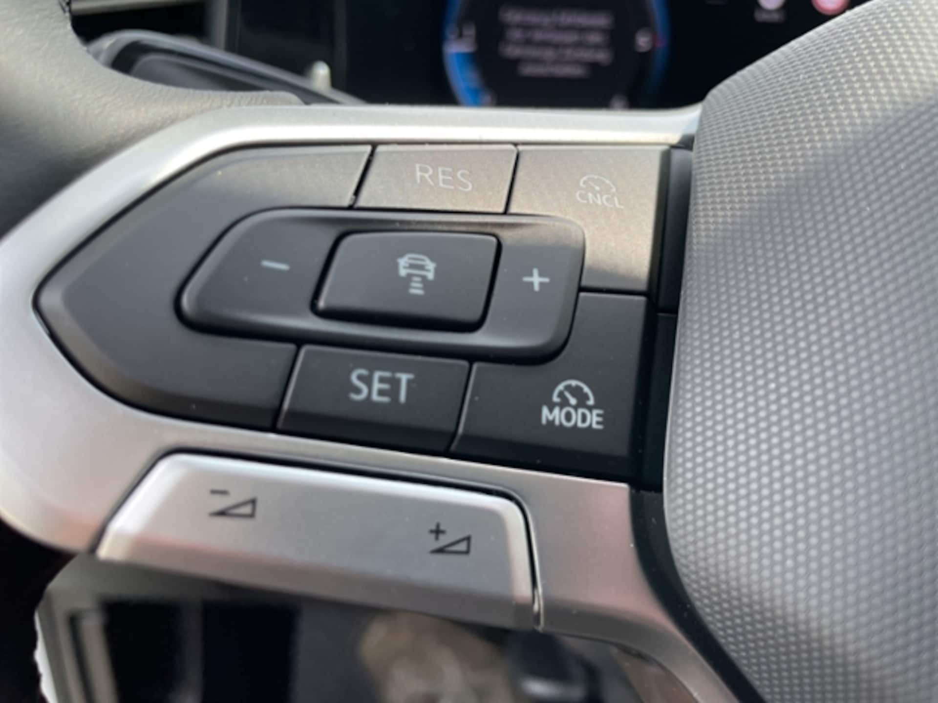 Volkswagen Passat Elegance
