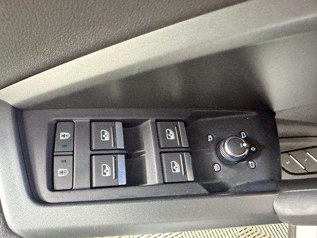 2025 Audi Q3 S Line Premium Plus - Photo 19