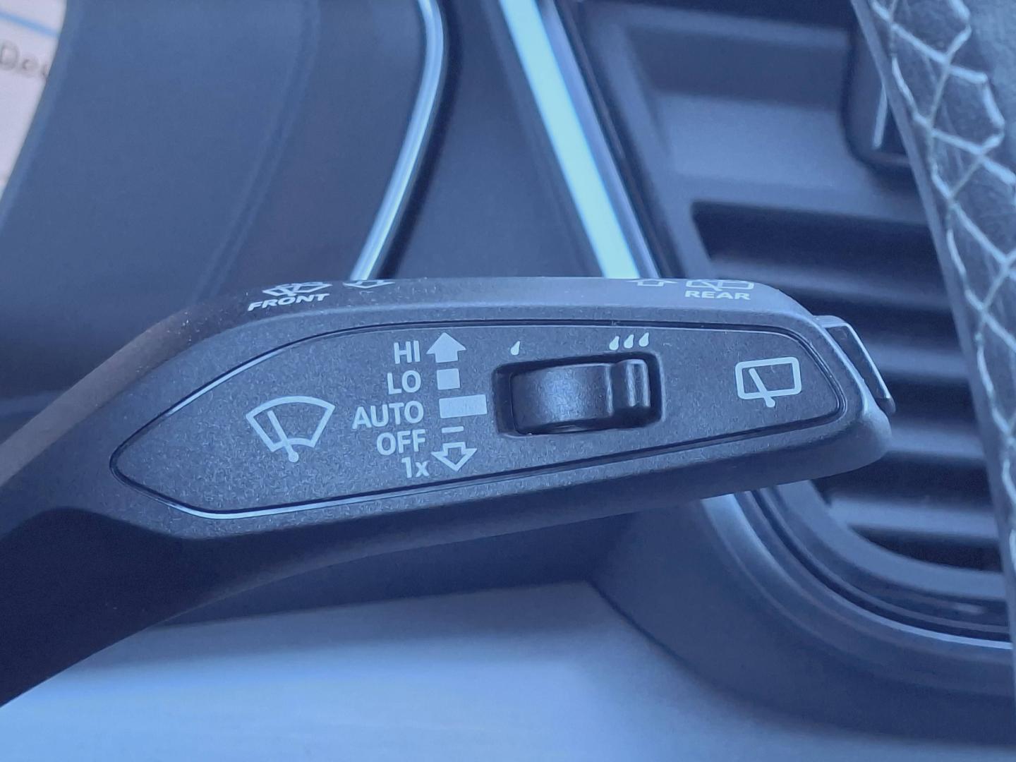 Image about Audi Q5 Sportback S line 40 TDI quattro 150 kW (204 ch) S tronic