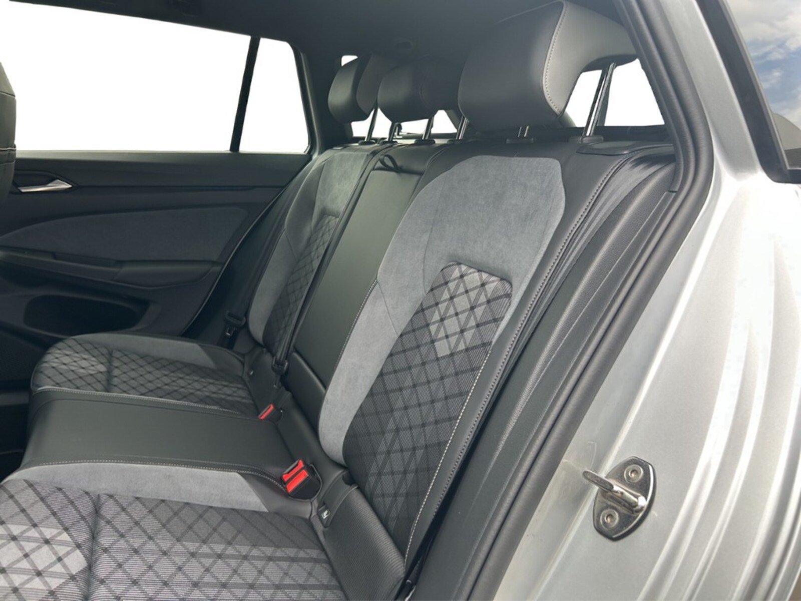 Volkswagen Golf Variant – Bild 12