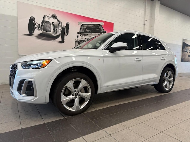 Photo of 2023 Audi Q5