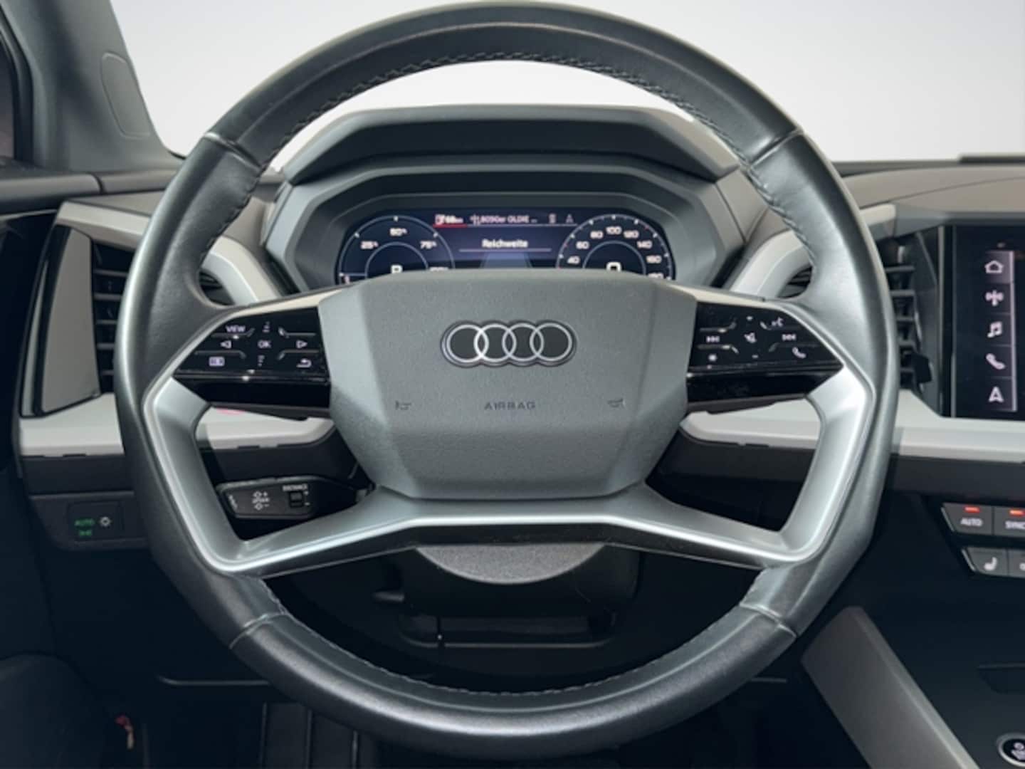 Bild über Audi Q4 e-tron 45 e-tron quattro - für weitere Informationen kontaktieren Sie den Audi Partner