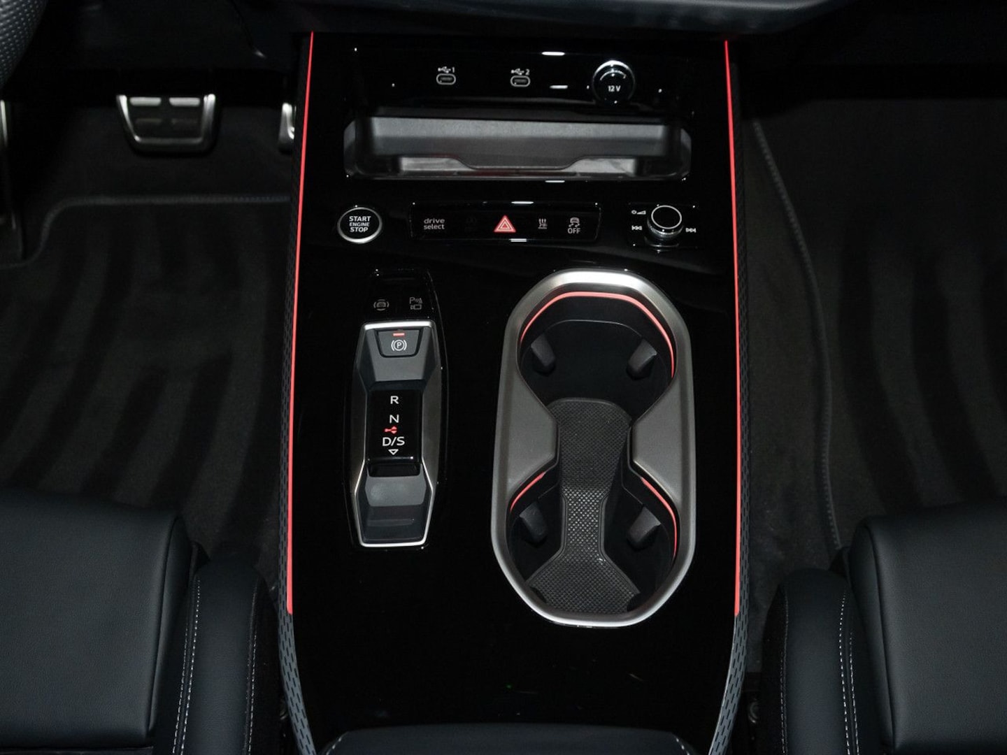 Bild über Audi A6 Limousine edition one TDI 150 kW S tronic - für weitere Informationen kontaktieren Sie den Audi Partner