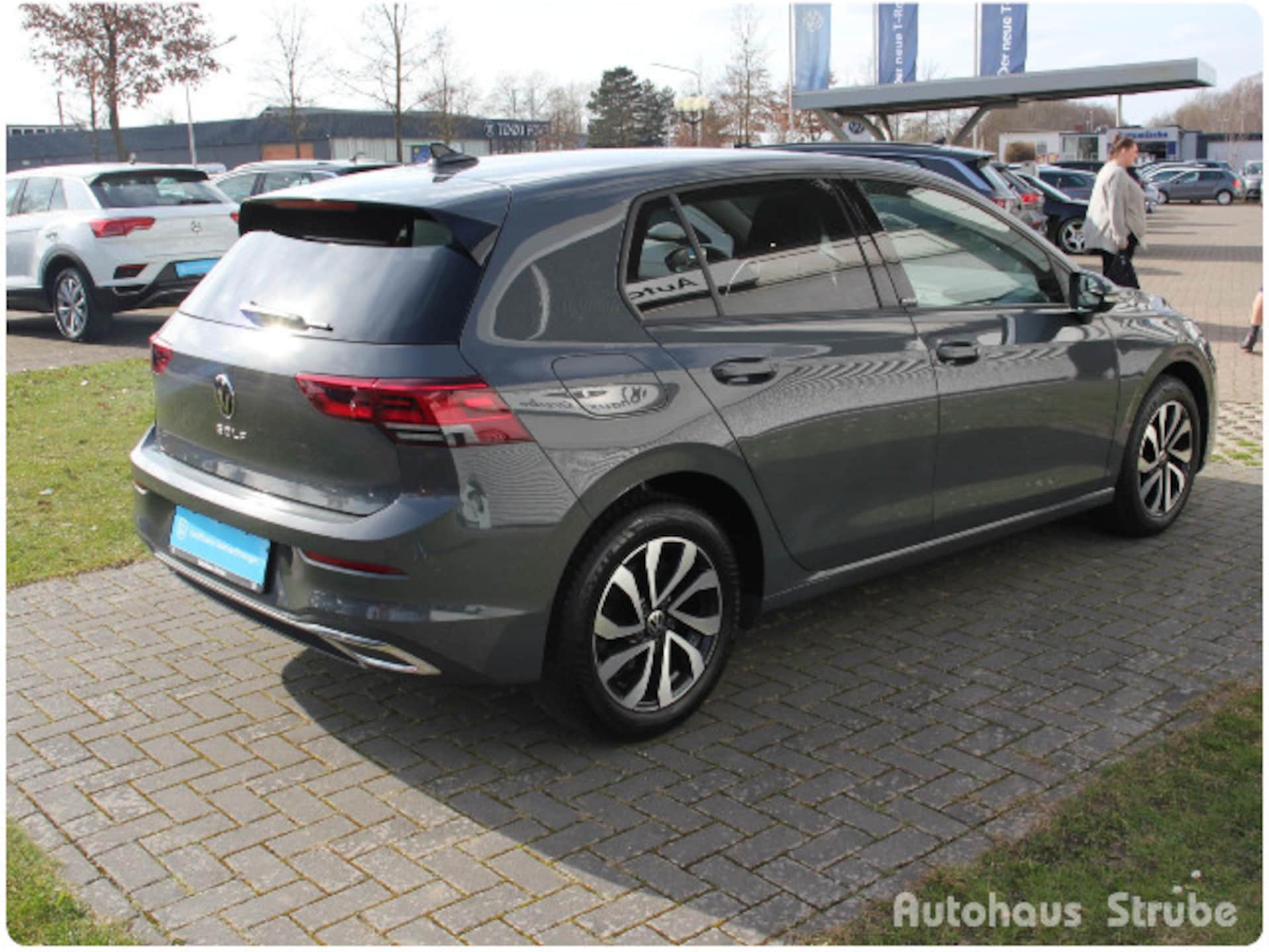 Volkswagen Golf Active